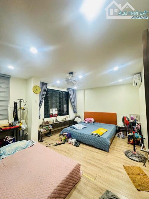 Bán nhà phố Hoàng Cầu 2 mặt ngõ, Ô tô tránh, Kinh doanh sầm uất DT 60m 25 tỷ - 1