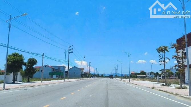 Chính chủ gửi bán lô đất mặt đường 36m khu đấu giá Nghi Kim-140m2-Giá đầu tư:4tyx - 1