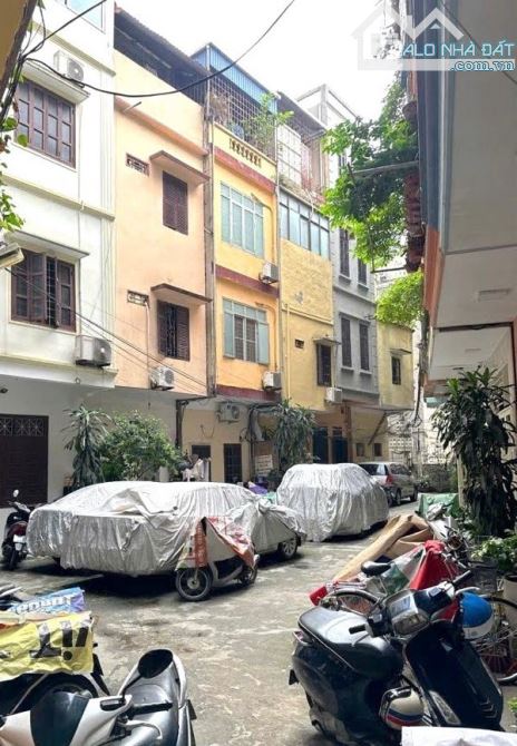 , NHỈNH 10 TỶ - Ô TÔ, 3 THOÁNG, GẦN PHỐ - CẦU GIẤY - 1