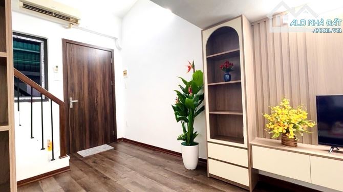 Bán tập thể tầng 2 phố Lê Gia Định trung tâm Hai Bà Trưng, sử dụng 48m2 giá 2,85 tỷ (có TL - 1