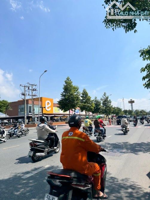 BÁN NHÀ HẺM XE HƠI NGAY EMART PHAN VĂN TRỊ, GÒ VẤP, 50M², 3 TẦNG, CHỈ 7.8 TỶ TL - 1