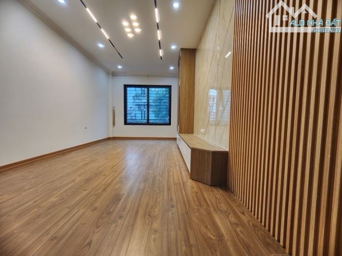 BÁN GẤP.38M.7 tầng.7,7 tỷ .Thang máy nhập. Full nội thất.15m ôtô. Xuân Phương.Phương Canh. - 1
