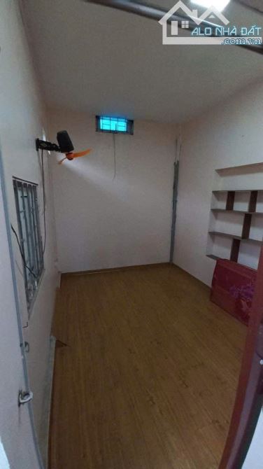 Cho thuê nhà ngõ 762 Bạch Đằng ,phường Bạch Đằng , Hai Bà Trưng , Dt 36m2 x 5 tầng 4PN - 1