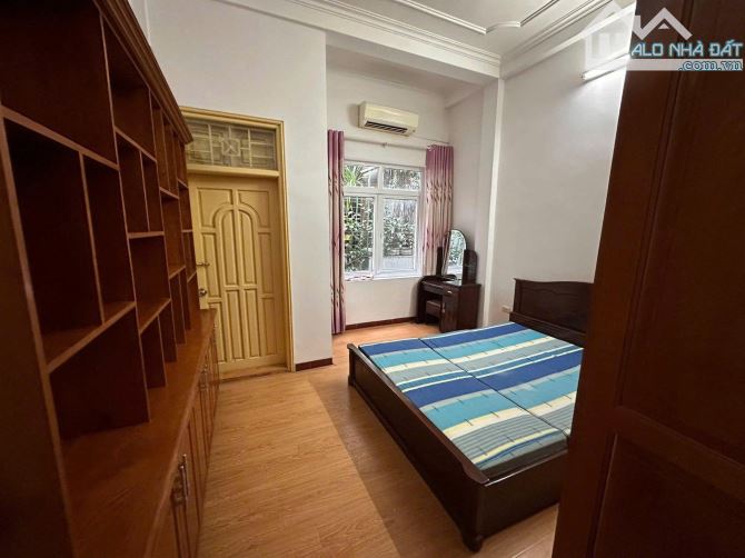 Cho thuê nhà ngõ Quan Thổ 1, Hàng Bột, Đống Đa. DT 60m x 5 tầng, giá 18tr - 1
