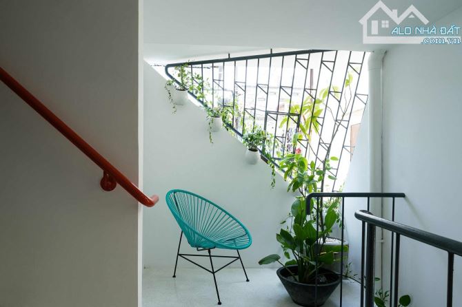 Nhà đẹp Tô Hiến Thành_ P15, Q10 . 5 tầng. 5.3m x 7 m. Giá 6.8 tỷ - 12