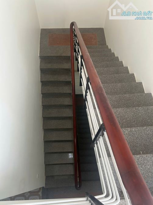 BÁN NHÀ 2 tầng 2 mê kiên cố MẶT TIỀN ĐƯỜNG HỒ TÙNG MẬU GẦN BIỂN NGUYỄN TẤT THÀNH - 13