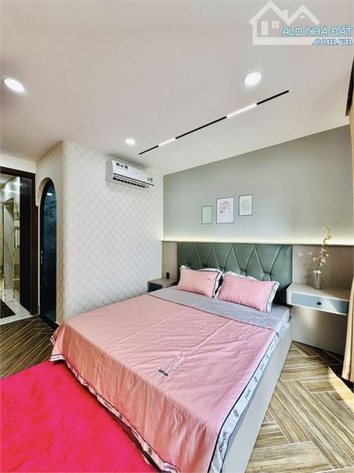 Nhà mới 5 Tầng, Thang máy – Phan Huy Ích, Gò Vấp – View Kênh Tham Lương cực VIP – Chỉ 10.8 - 13