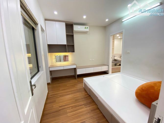 Hàng vip! Bán căn hộ 2 ngủ rộng Hei Tower, DT 90m2, full nội thất cao cấp, giá 7,6tỷ - 15