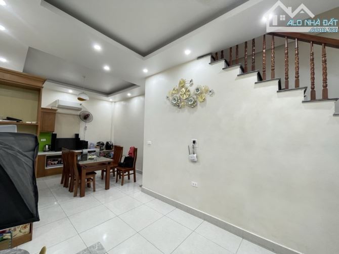 An Đào C/43m, 3 tầng, 6.85 tỷ/Dân xây, Ô tô đổ cổng, Full Nội Thất - 16