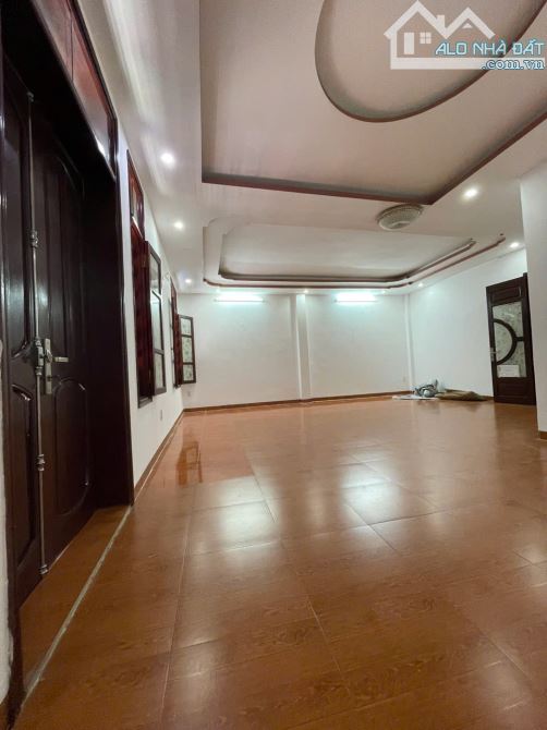 CHÍNH CHỦ BÁN NHÀ MẶT PHỐ HÀNG THAO, 4 TẦNG 175M2 - 17