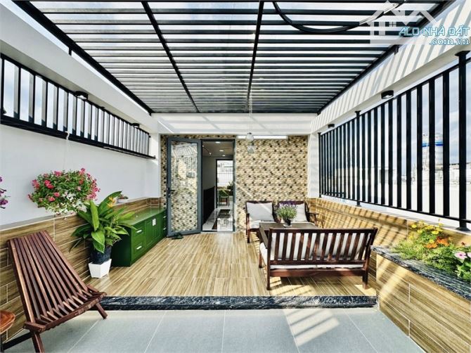 Nhà mới 5 Tầng, Thang máy – Phan Huy Ích, Gò Vấp – View Kênh Tham Lương cực VIP – Chỉ 10.8 - 18