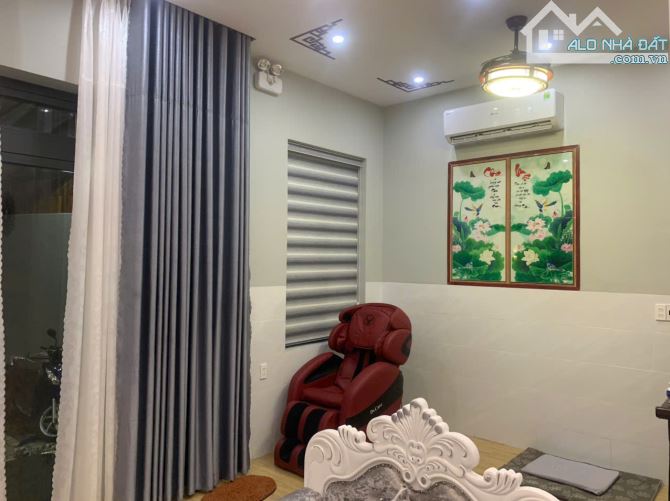 Bán Nhà Phú Thọ Thủ Dầu Một Bình Dương. Diện tích: 7.7x23 tổng 149.8m2 có 80m2 thổ cư - 19