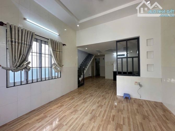 Cần bán gấp nhà khu tái định cư Hòn Thơm-Hòn Nghê Vĩnh Ngọc ( này thuộc phường Tây Nha Tra - 2