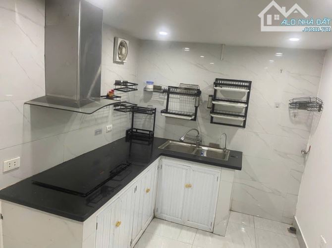 BÁN ĐẤT HIẾM TỨ LIÊN - 90M2 - 10M RA PHỐ - SỔ HOA HẬU - XÂY CĂN HỘ DỊCH VỤ - 17.5 TỶ