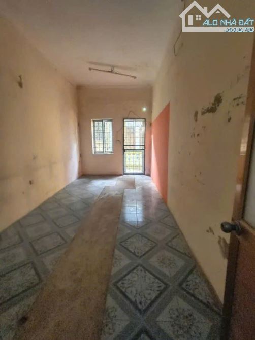 Cho thuê nhà Phố Lê Thanh Nghị , Bách Khoa , Hai Bà Trưng DT 35m2 x 4 tầng thông sàn, ô - 2
