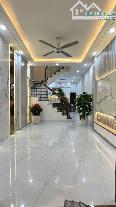 🏘️ NHÀ MỚI KOONG - TRUNG TÂM HAI BÀ TRƯNG - FULL NỘI THẤT - VỊ TRÍ THÔNG THOÁNG 🌲🌲🌲 - 2