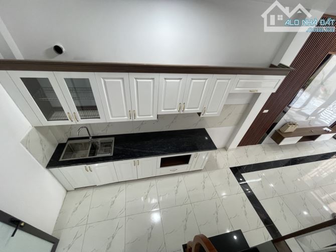 Bán nhà Thanh Am Long Biên hưởng tiện ích liền kề , 5 tầng mới đẹp long lanh chỉ 5.7 tỷ - 2