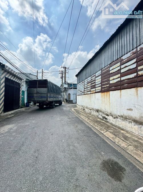 XT537 Cho thuê thuê xưởng gần 1000m2 gần Cầu sập Ngã 4 Amata Biên Hoà  Siêu Thị Gỗ Tây - 2