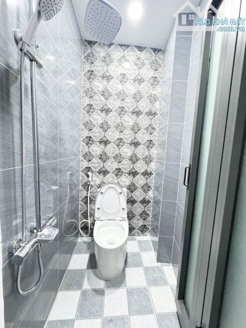 🔥 NHÀ MỚI XÂY 4 TẦNG BTCT – HẺM XE HƠI 5M THÔNG TỨ TUNG – FULL NỘI THẤT CAO CẤP – CHỈ 5 T - 2