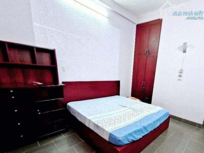 💥Cần bán gấp căn nhà Hẻm xe hơi - khu Víp p. Tân Thuận Đông, chỉ hơn 80 tr/m2 - 80m2 - 2