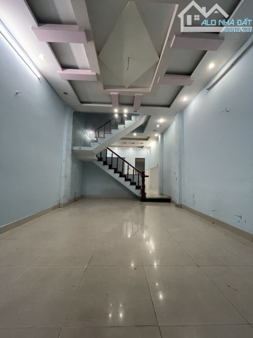 Bán Nhà 3 Tầng Hẻm Ô Tô Liên Khu 5-6 Bình Tân, 64m², Sổ A4 – Chỉ 5.25 Tỷ TL - 2