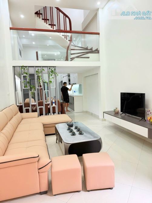 BÁN NHÀ HOÀNG HOA THÁM DT 42M, 4T, 10 TỶ BA ĐÌNH. - 2