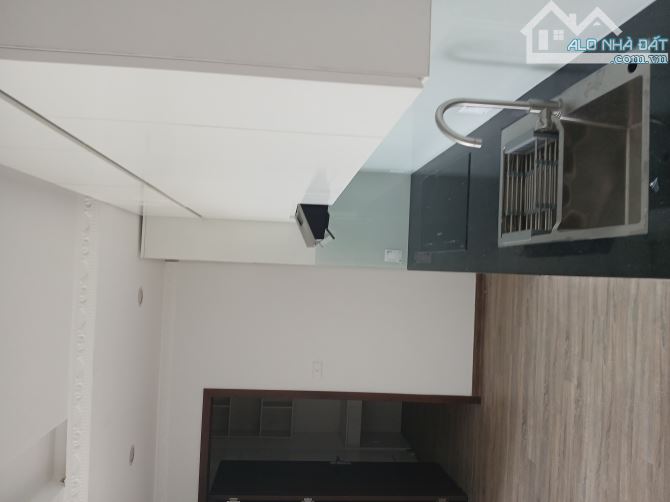Cho thue căn hộ 3PN giá 13.5 triệu tòa Tultaco đường Cầu Giấy - 2