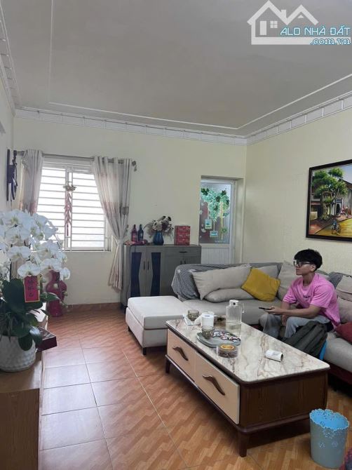 Bán căn nhà Mặt Đường Kiều Sơn, vị trí đẹp - 2