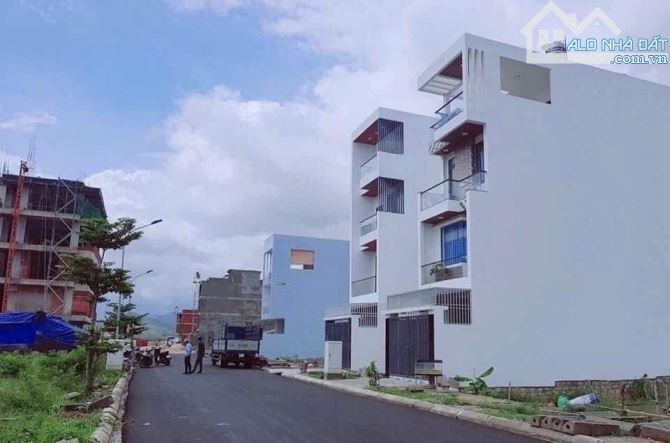 🏡 BÁN ĐẤT NỀN ĐẸP - VỊ TRÍ TRUNG TÂM - CHỈ VIỆC CHỜ SINH LỜI CAO! 🏡 - 2