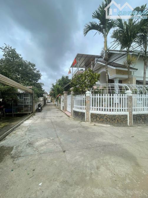 Bán villa sân vườn góc 2mt Sương Nguyệt Ánh Đà Lạt 191m2 chỉ 16.5 tỷ - 2