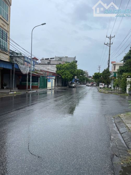 Bán nhà 2,5 tầng mặt đường 208 , An Dương, Hải Phòng. Giá 6,5 tỷ. - 2