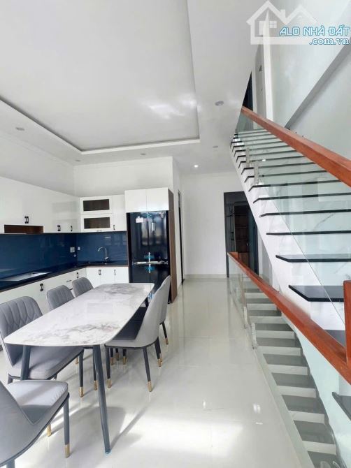 Nhà 3 lầu hẻm 404 Hùng Vương - Phường Tân Lập - 2