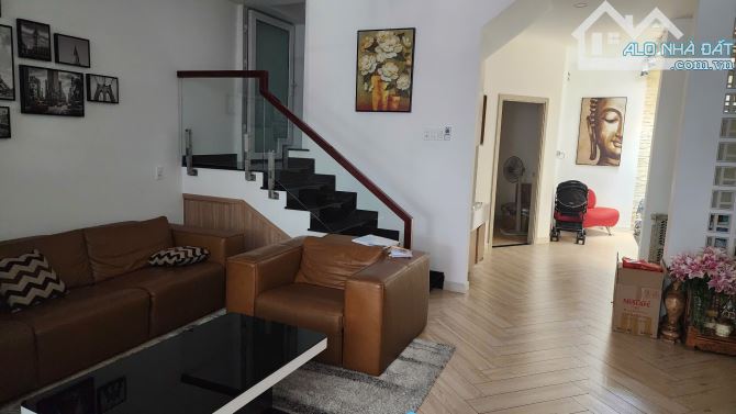 Hẻm xe tải ngang gần 7m hiếm nhà bán quận 3 khu lê văn sỹ - 2