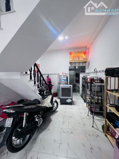 ✨HXH Trịnh Đình Trọng - DTSD 60m2 - Chỉ 4.2 Tỷ - 2
