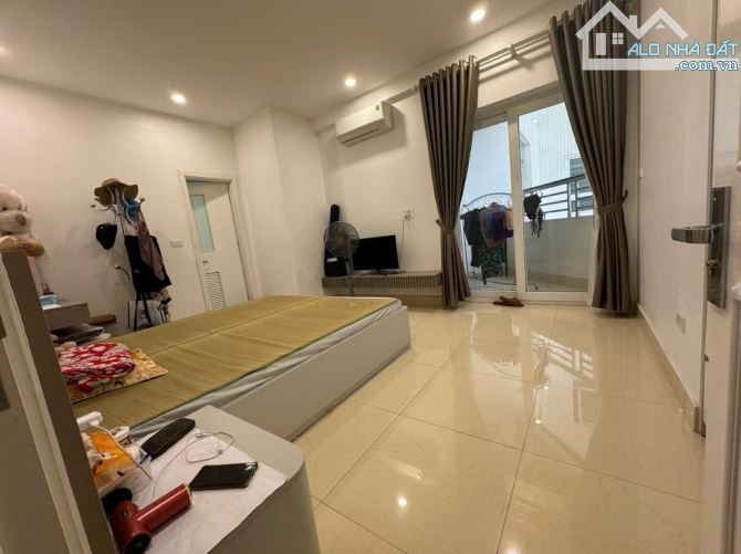 Bán căn chung cư giá rẻ phố Trần Điền 60tr/m2 - 2