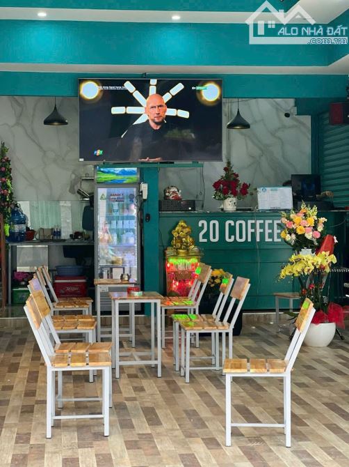 BÁN NHÀ GÓC 2 MT LONG BÌNH ĐỒNG NAI  nhà có 1 kiôt và căn nhà 1 trệt 1 lầu Giá 11ty - 2