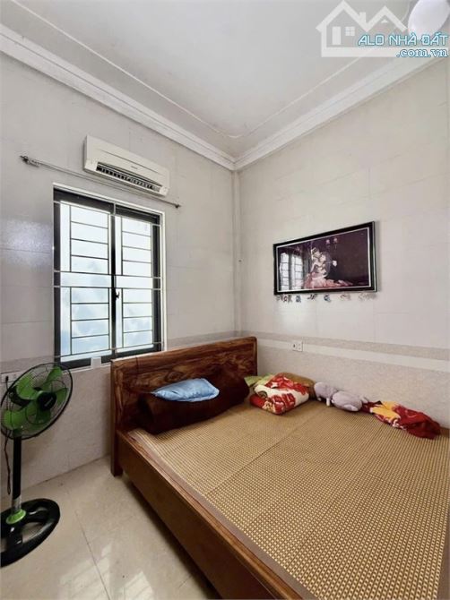 BÁN NHÀ GẦN AEON LONG BIÊN  – PHỐ TRẠM , TƯ ĐÌNH – 45M² – 4 TẦNG – 8,3 TỶ GẦN Ô TÔ - 2