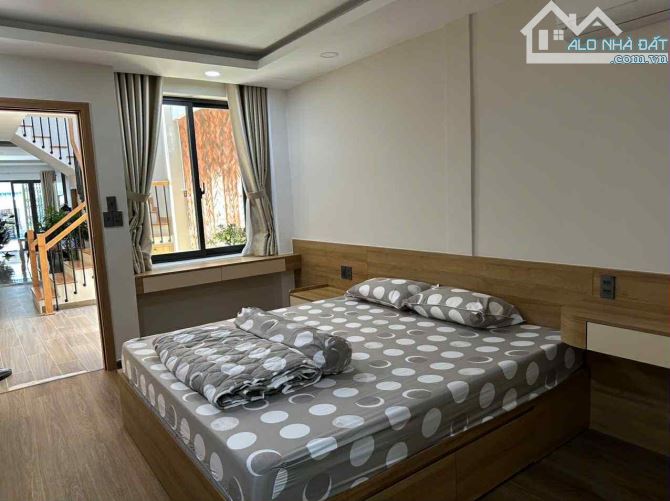 BÁN NHÀ 2 TẦNG MẶT TIỀN NGUYỄN HỮU HUÂN, NHA TRANG 76M2 CHỈ 10.3 TỶ CHO THUÊ 25TR/THÁNG - 2