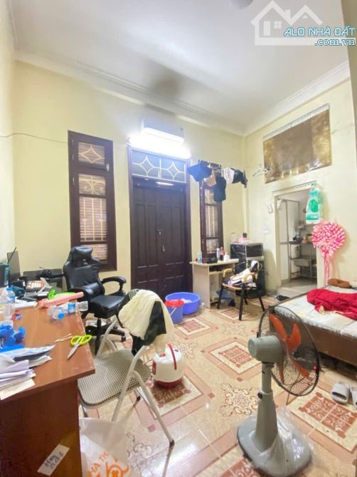 Nhà riêng Kim Giang, 87m*5 T, mặt tiền 8m; đang cho thuê 50 triệu/tháng. Giá chào 17,9 tỷ - 2