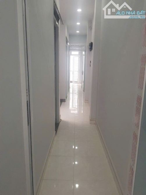 GIẢM 1 TỶ CHDV 4 TẦNG MỚI QUẬN 5 TRẦN HƯNG ĐẠO 70M2 CÒN 10 ĐỒNG XÍU - 2