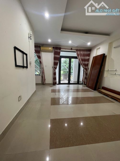 Cho thuê nhà Conic 120m2 5PN 4WC giá chỉ 16 triệu/tháng. LH ngay. - 2
