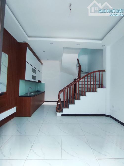 Huỳnh Cung - Đại Thanh 40m x 5 tầng, mặt tiền 4.2m, giá 5.8 tỷ thương lượng - 2