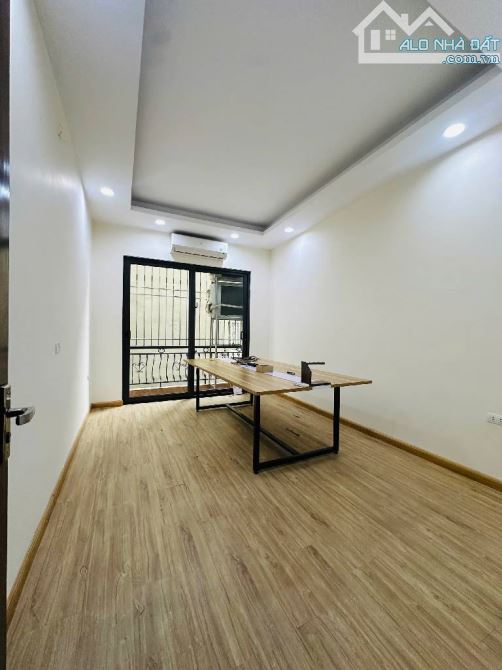 Một căn duy nhất gần time city. Phố DƯƠNG VĂN BÉ. HAI BÀ TRƯNG. 46/50M. 5 TẦNG. ÔTÔ ĐỖ CỬA - 2