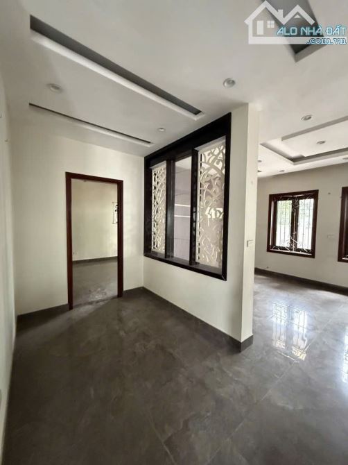 Bán BIỆT THỰ 3 Tầng- Khu Kim Chung Di Trạch – Sân Vườn, Lô Góc, 176m², Giá 16 Tỷ - 2