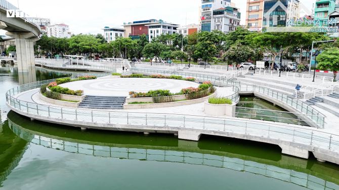 Bán gấp Nhà mặt phố VIP Đống Đa 70m 9 tầng mặt tiền 6.5m, trước nhà là công viên hồ 75 tỷ - 2