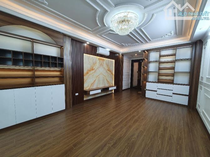BÁN NHÀ PHỐ HOÀNG VĂN THÁI 7 TẦNG-THANG MÁY-NGÕ OTO TRÁNH DIỆN TÍCH 65m-GIÁ NHỈNH 23 TỶ - 2
