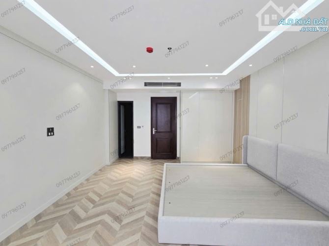 BÁN NHÀ HOÀNG QUỐC VIỆT 62m2 × 7T THANG MÁY - GARA 2 Ô TÔ, HAI THOÁNG - VĂN PHÒNG CỰC ĐẸP - 2