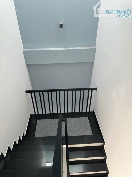 BÁN NHÀ 2 Tầng có sân đậu oto rộng rãi VĨNH TRUNG Phường Tây Nha Trang TP Nha Trang - 2