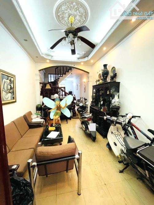 Cần bán gấp Nhà Định Công 50m 5 tầng ngõ Nông, Thông, 2 mặt ngõ, QH ổn định,  chỉ 170tr/m2 - 2