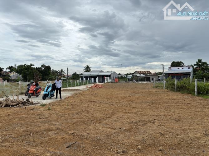 Block 5 lô khương mỹ hoà tiến mới diện tích 120m2 giá 9xx triệu - 2